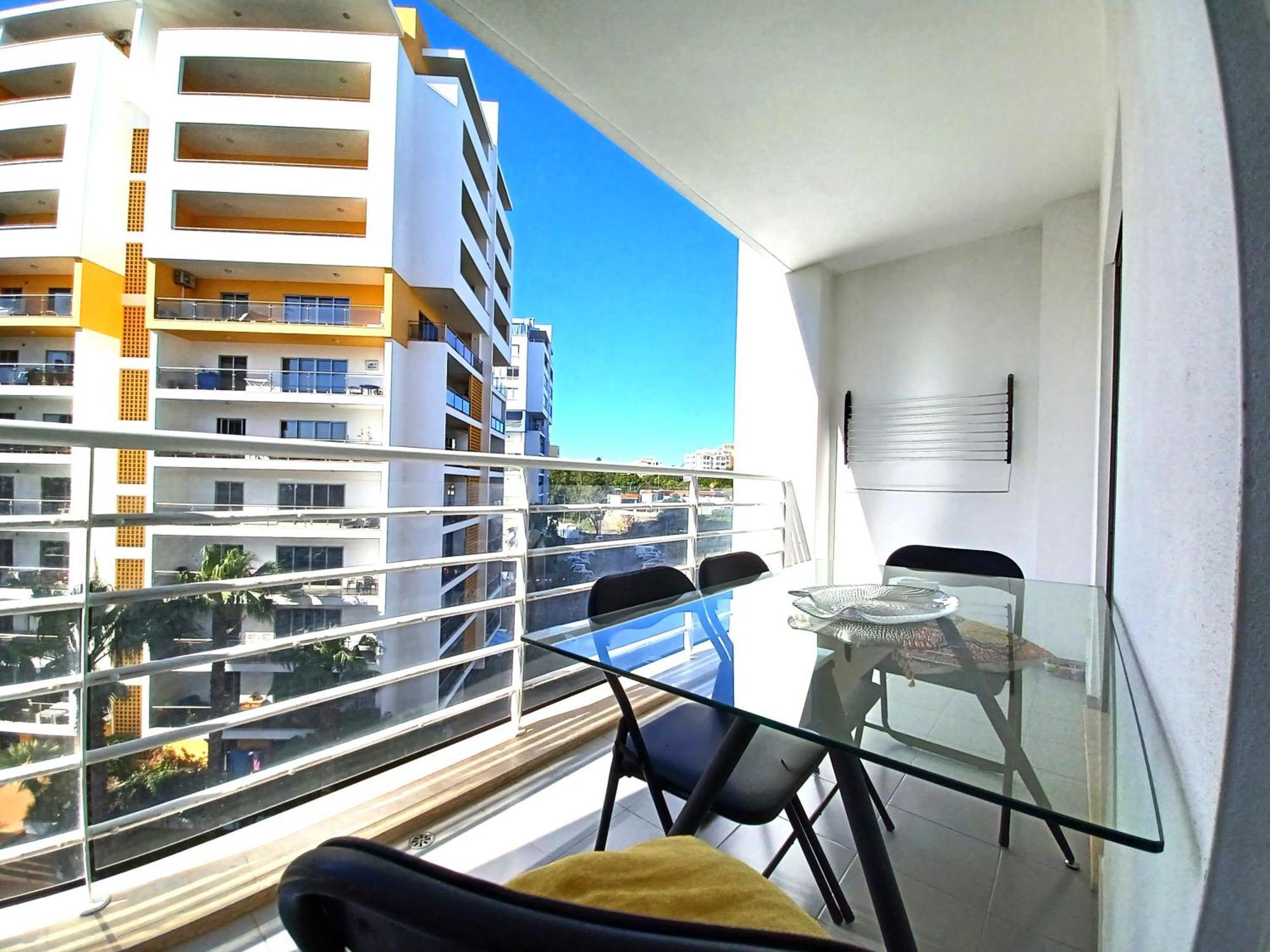 Edificio Lumina Sunshine Beach Apartment Portimão Exterior photo