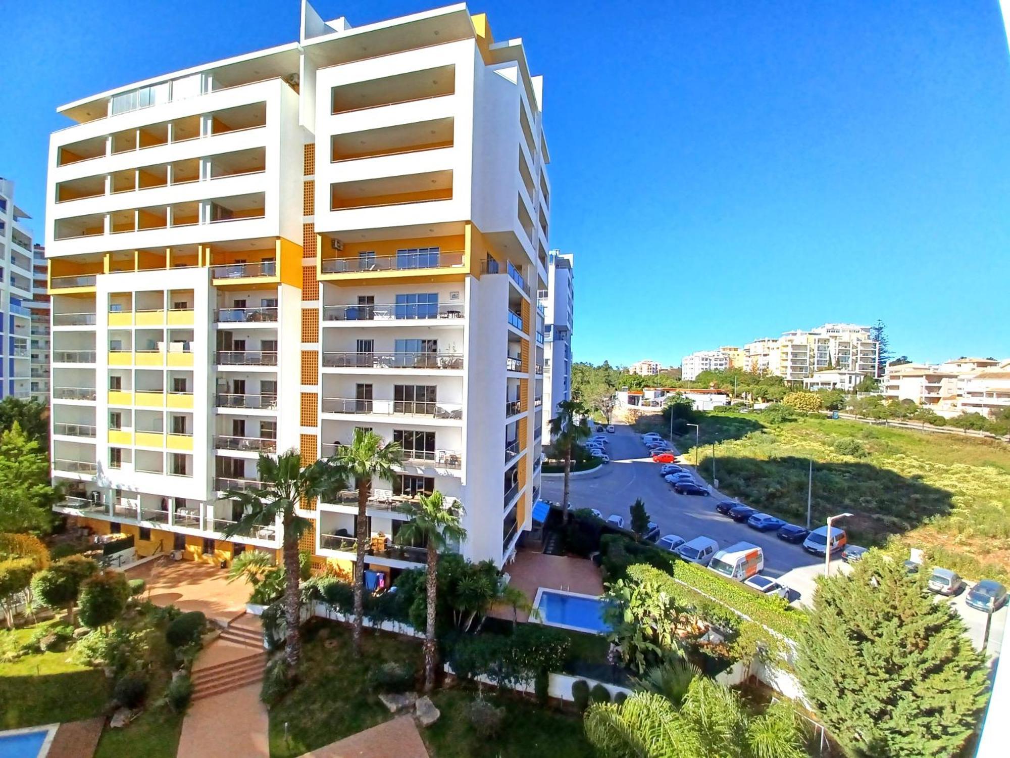 Edificio Lumina Sunshine Beach Apartment Portimão Exterior photo